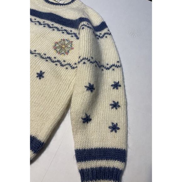 VTG RI GANG Wool Sweater M/L Hand Knit Embroidered Snowflake Stars Nordic Design - Picture 5 of 12